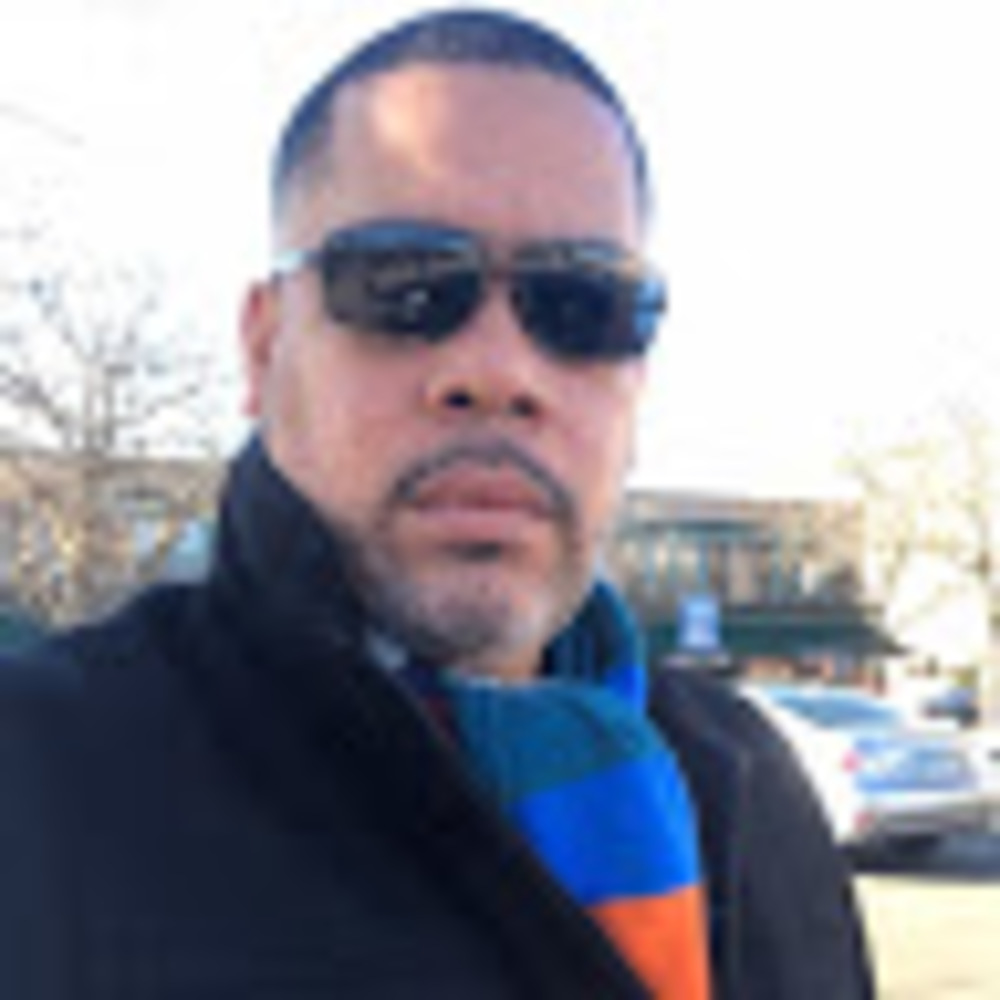 Meet your Posher, Carlos